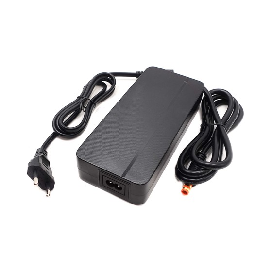 Chargeur Bafang 49.2V / 2A 2